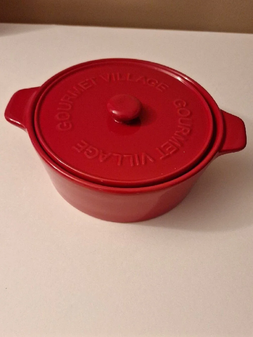 Red Enamel Dutch Oven - Classic Covered Casserole